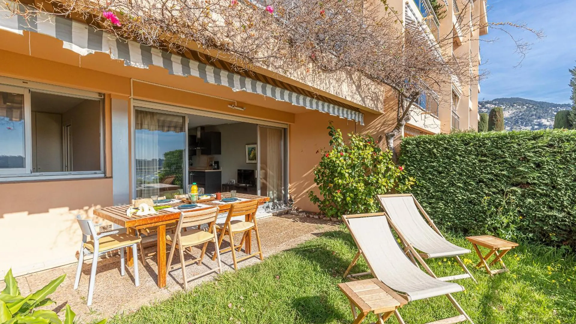 2 Bdr Villefranche-Sur-Mer Sea View Parking And Swimming Pool Apartment