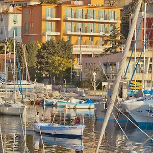 De La Darse Villefranche-sur-Mer